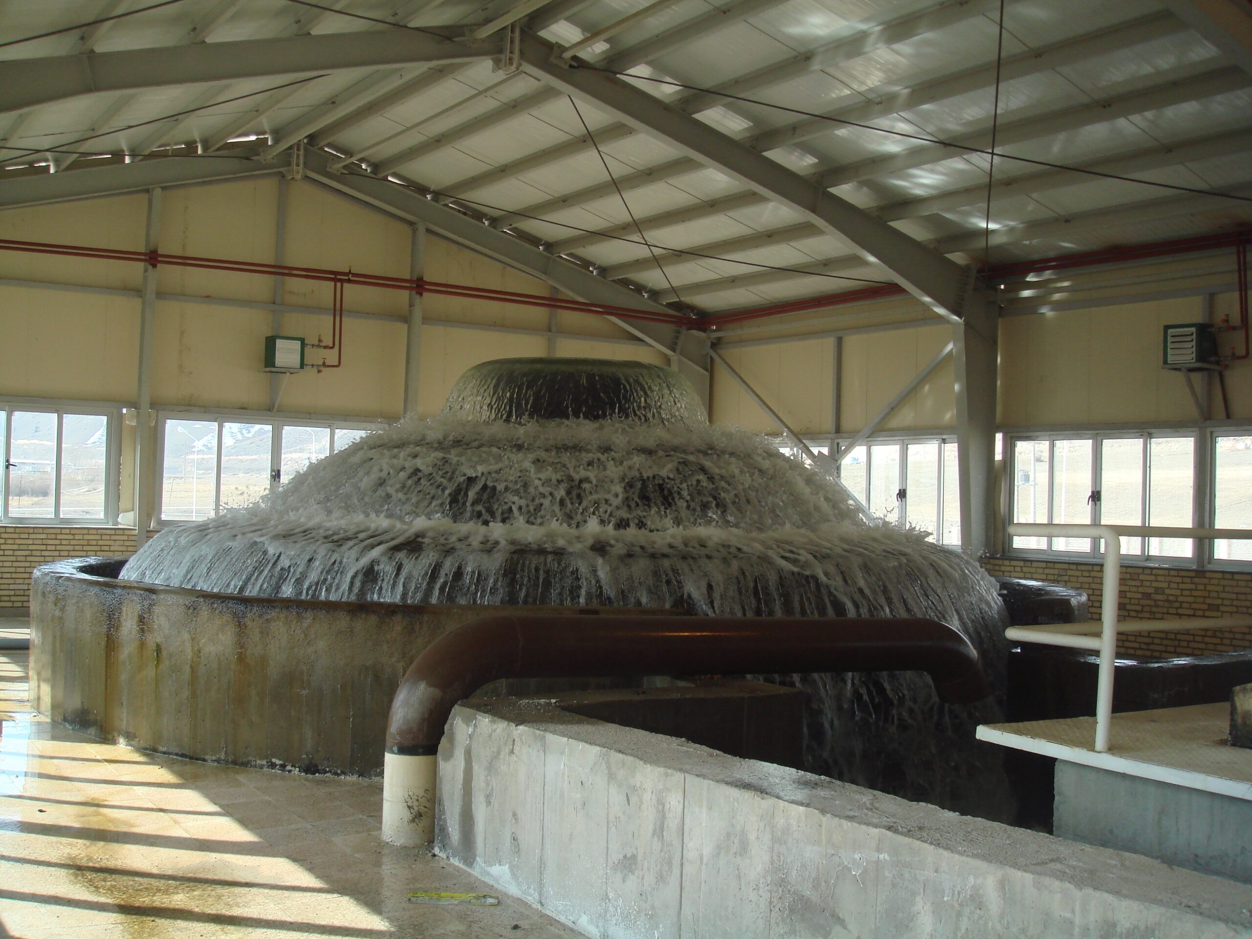 تهیه و نصب تجهیزات مکانیکی و الکتریکی تصفیه خانه آب شرب اردبیل