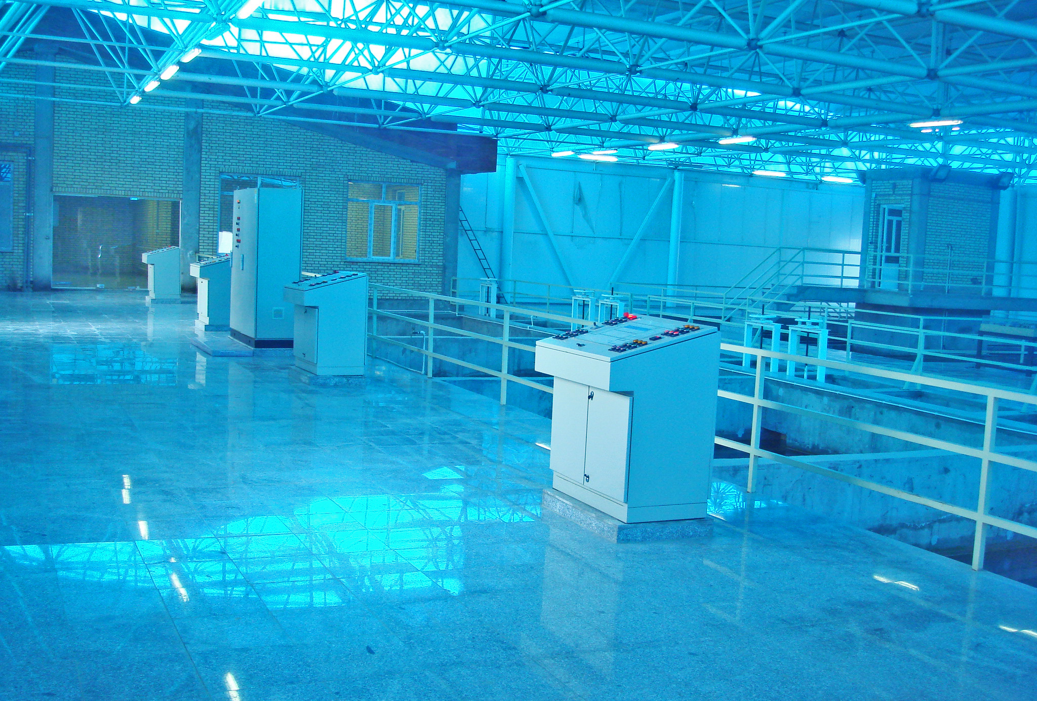 تهیه، حمل، نصب و راهاندازی تجهیزات مکانیکی، برقی، کنترل و ابزار دقیق تصفیهخانه آب ماکو